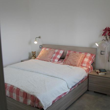Anthos Casa Vacanze Sant'Omero Phòng bức ảnh
