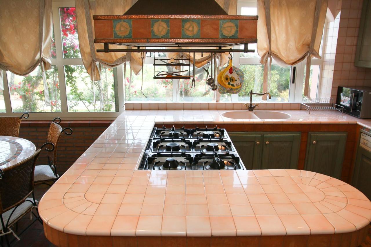 Anthos Casa Vacanze Sant'Omero Ngoại thất bức ảnh