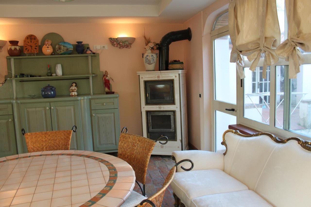 Anthos Casa Vacanze Sant'Omero Ngoại thất bức ảnh
