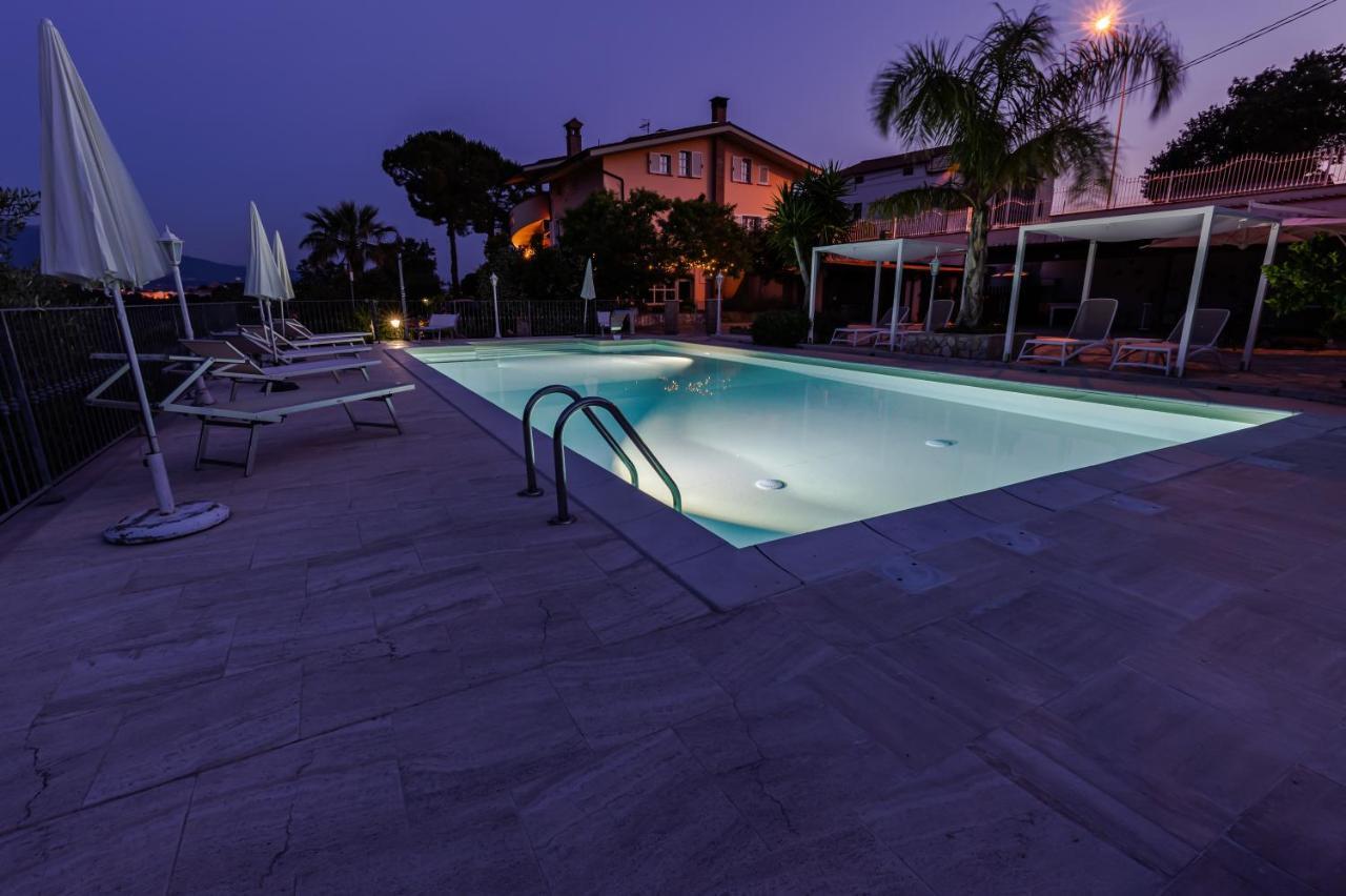 Anthos Casa Vacanze Sant'Omero Ngoại thất bức ảnh