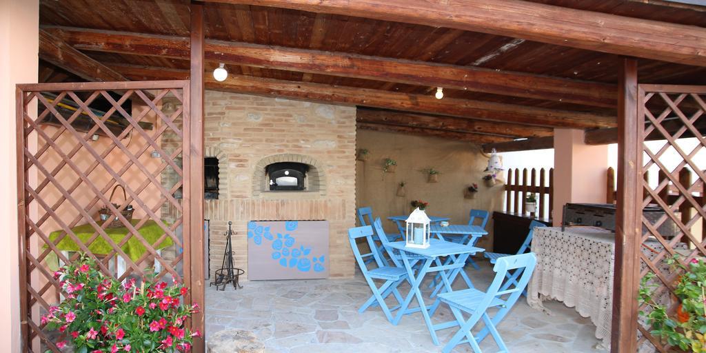 Anthos Casa Vacanze Sant'Omero Phòng bức ảnh