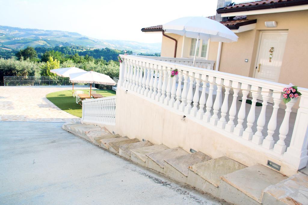 Anthos Casa Vacanze Sant'Omero Ngoại thất bức ảnh