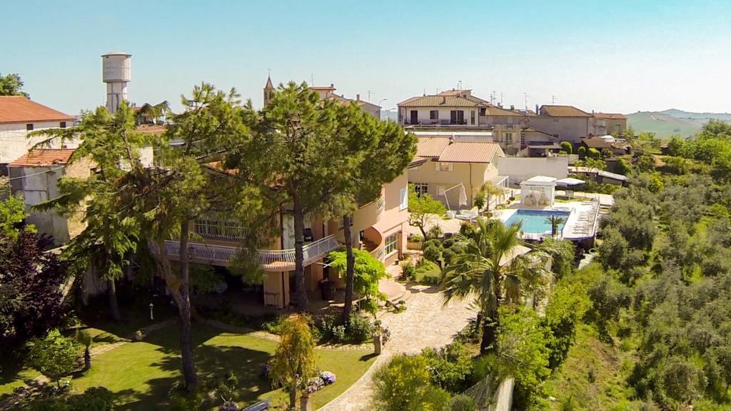 Anthos Casa Vacanze Sant'Omero Ngoại thất bức ảnh