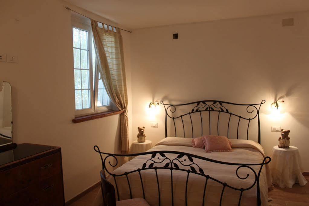 Anthos Casa Vacanze Sant'Omero Ngoại thất bức ảnh